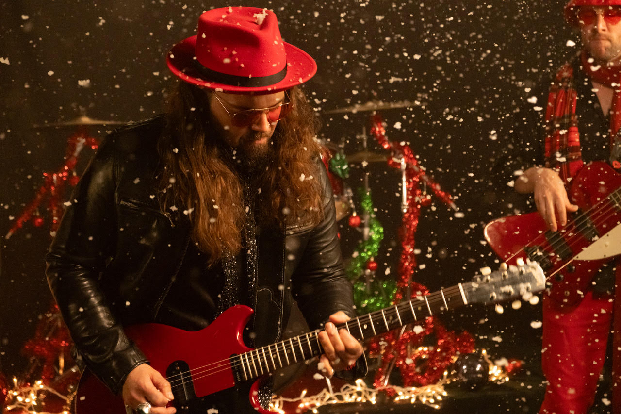 Dustin Douglas & The Electric Gentlemen Get Super-Seasonal In Their Video For Billy Squier’s “Christmas Is The Time To Say I Love You”