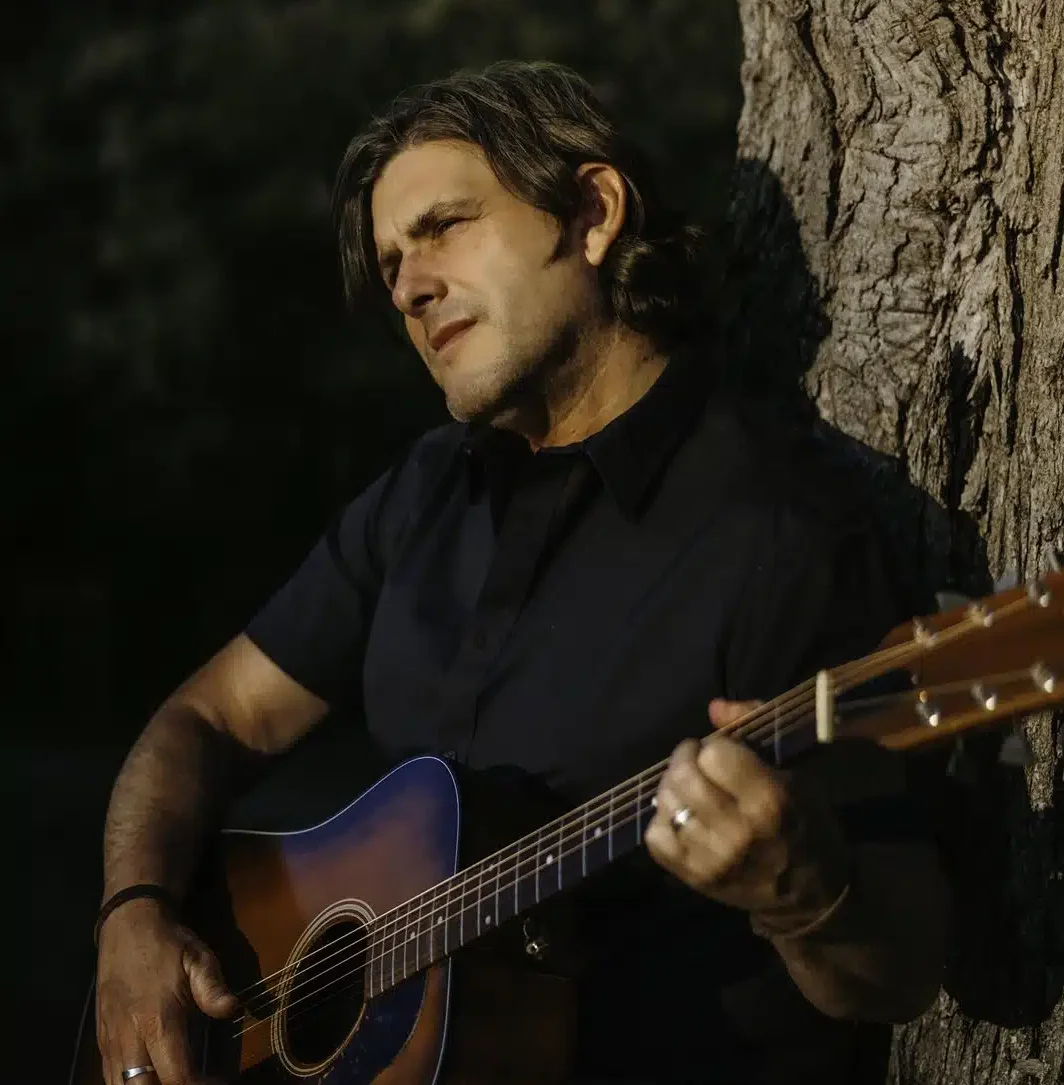 Christian Parker Tunes Into Psychedelic Country Music With ‘Change Is Now: A Tribute To The Byrds’