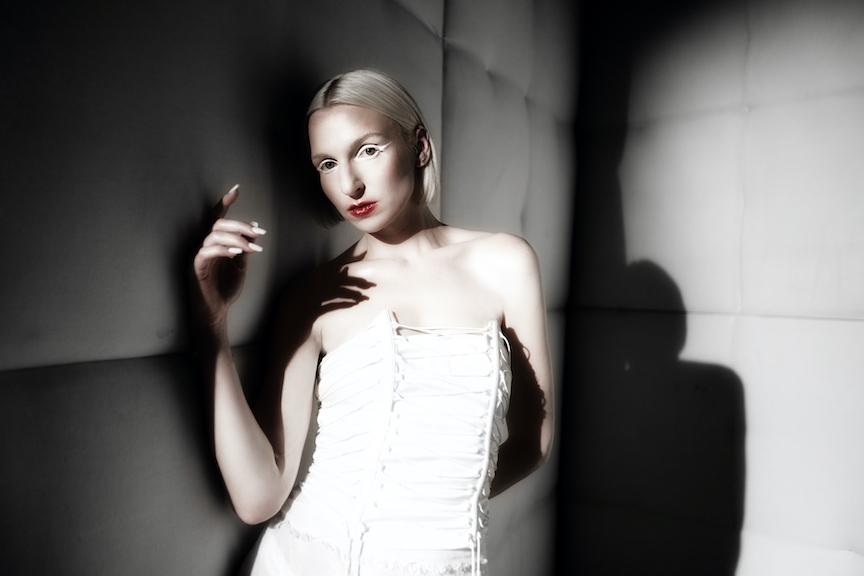 Sadye Shares Her Origin Story With “Pretty Traumatized”