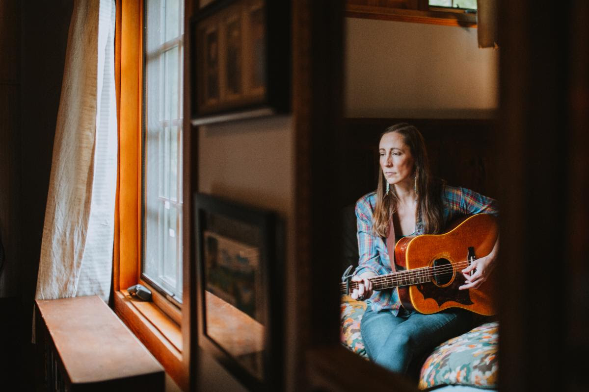Katie Powderly’s ‘Live By The Song, Die By The Song’ Is A Puzzle You Put Together By Listening