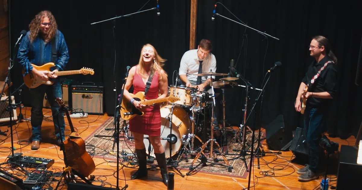 Teresa Storch Band Builds A Bigger Sound For ‘Open Your Heart’