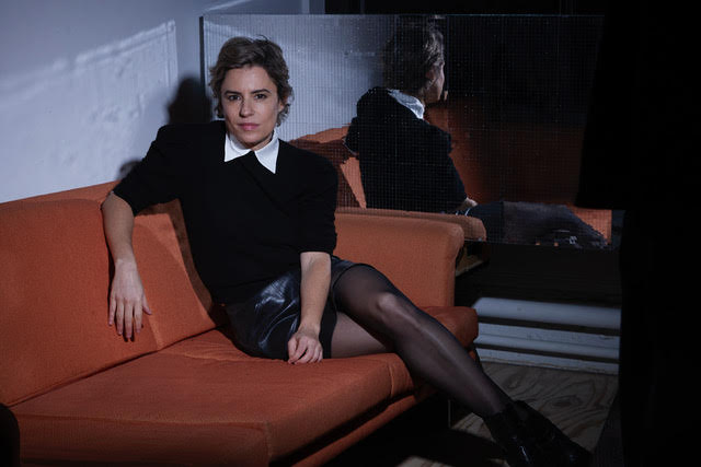 Leslie Mendelson’s “Other Girls” Is About Women Empowering Women