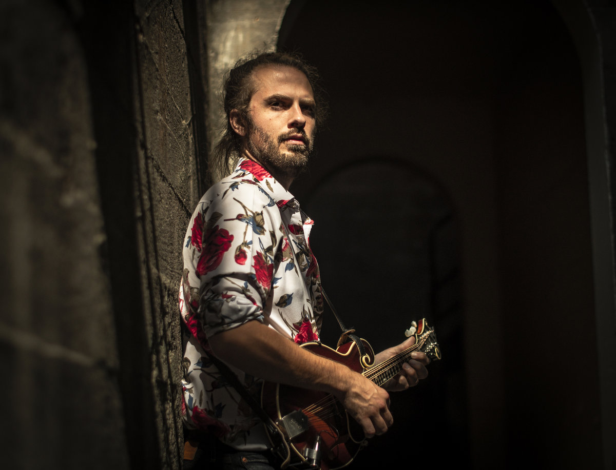 Jacob Jolliff’s Second Volume Of Instrumentals Pursues ‘Mandolin Mysteries’