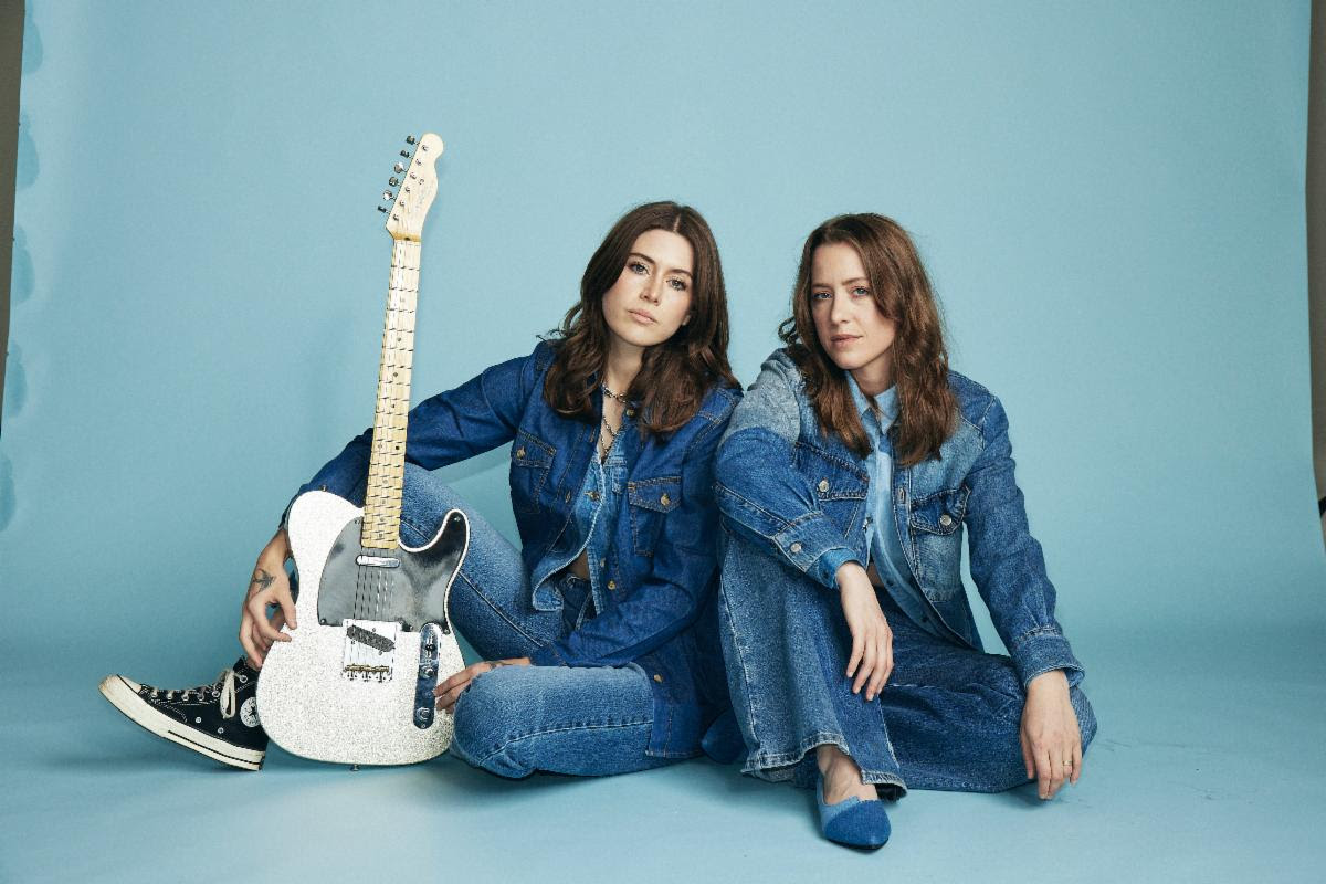 Larkin Poe’s “Bluephoria” Video Was Fittingly Recorded At Third Man Records’ The Blue Room