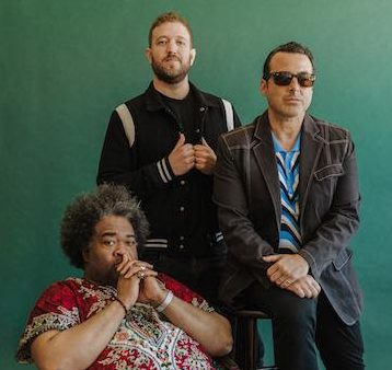 Parlor Greens Serve Up Organ Combo Debut LP ‘In Green / We Dream’