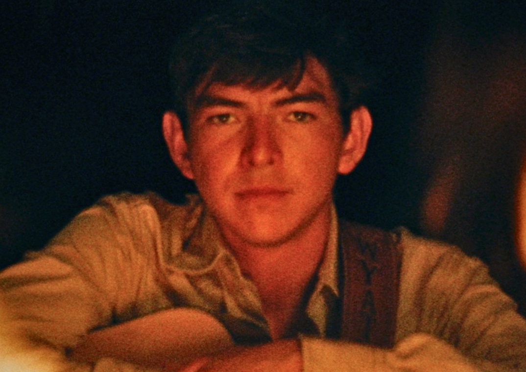 Wyatt Flores Writes About Home And A Search For Happiness With Debut Album ‘Welcome To The Plains’