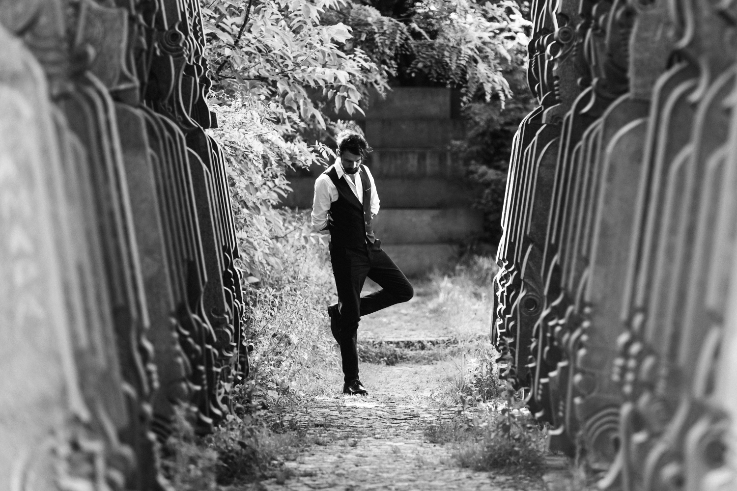 Neacal’s ‘Stranger From Long Ago’ Moves Through Prog Rock To Orchestral Pop