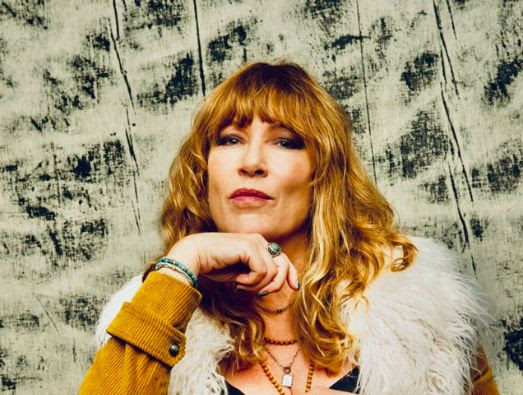 Video Premier: Zoe FitzGerald Carter’s “Starlight Blue” Takes A Haunting Look At The Suffering Of Young Women In The Music Industry