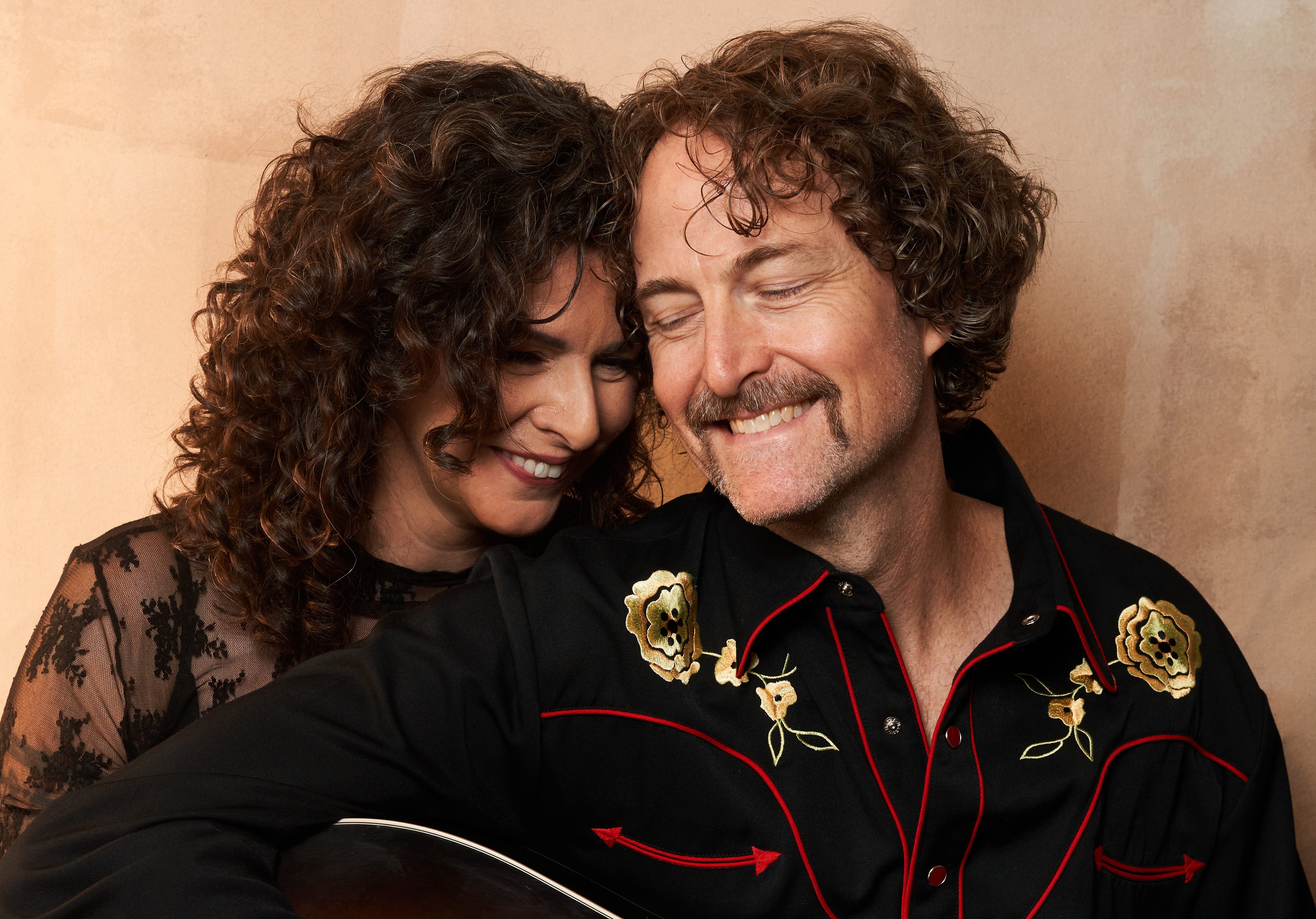 Song + Video Premier: Tipps & Obermiller’s “Complicated Boxes” Unpacks The Tricky Emotional Terrain Of The Holiday Season