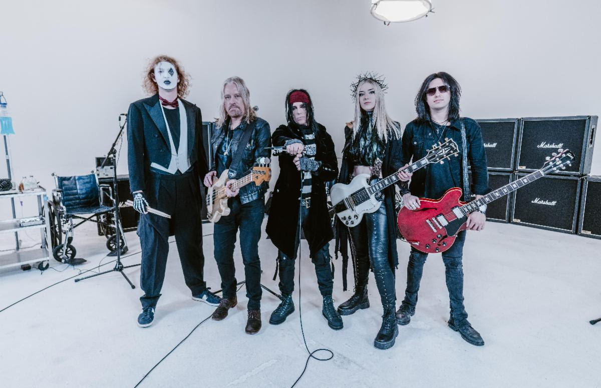 Crossbone Skully Unleashes Debut Concept Album ‘Evil World Machine’