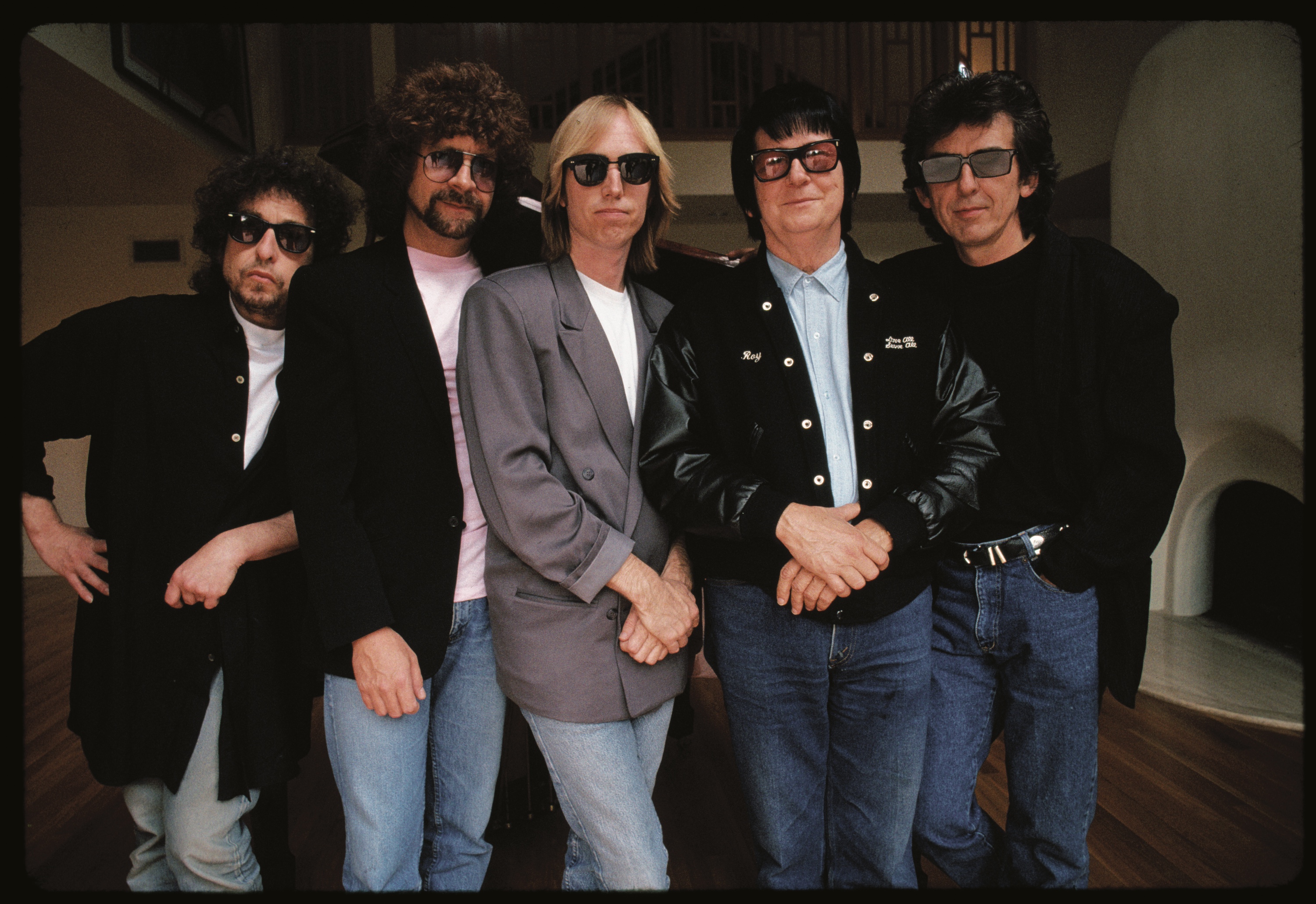 The Traveling Wilburys’ Video For “End Of The Line” Gets Dramatic 4K Restoration