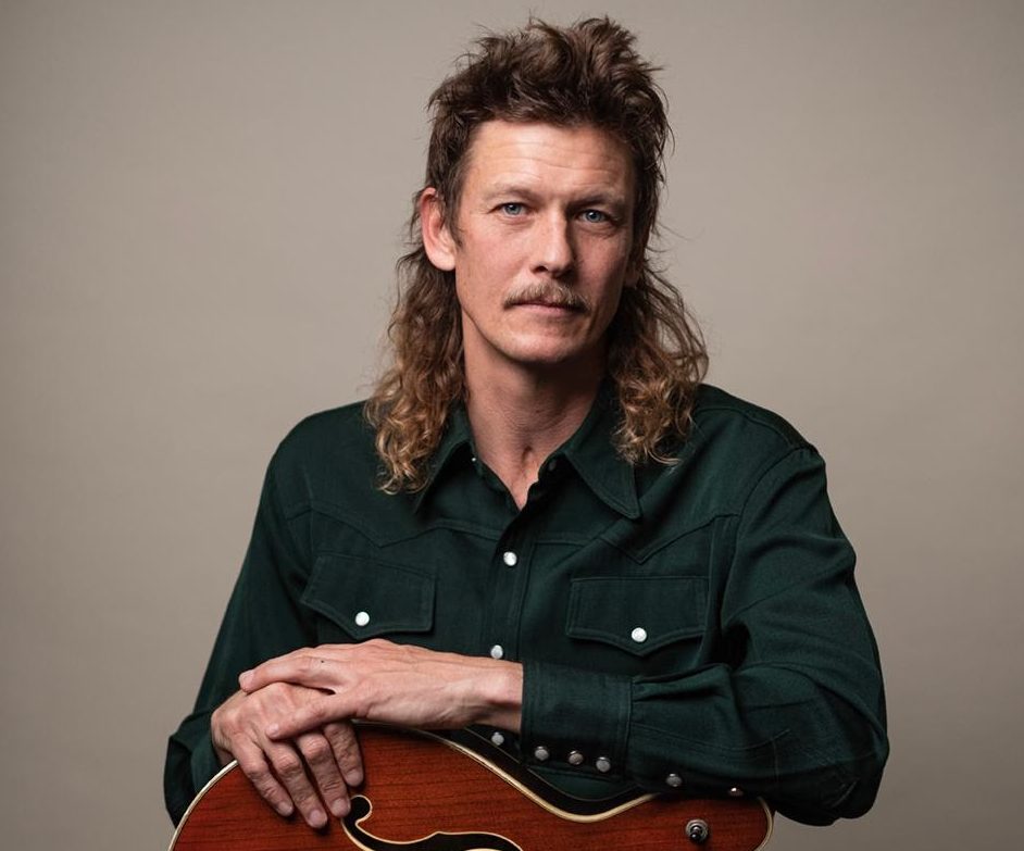 Joel Timmons Blends Roots Sounds And Folk-Rock For ‘Psychedelic Surf Country’