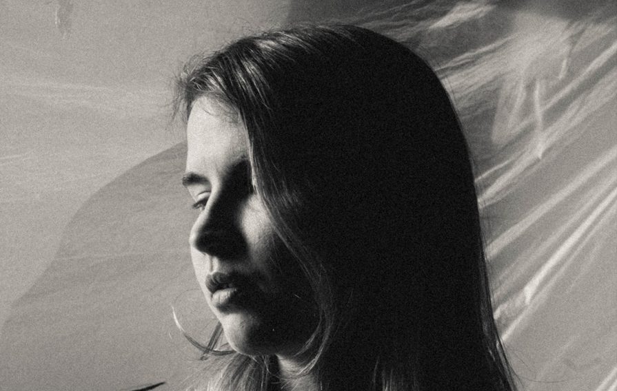 Liza Lo’s ‘Familiar’ Is Something To Listen To When You’re Looking To Ground, Settle, Or Relate