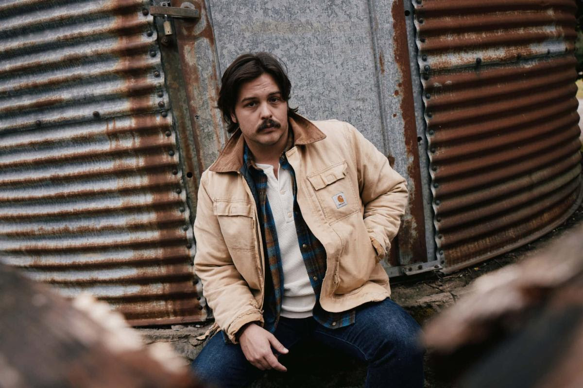 JD Clayton’s “Dirt Roads Of Red” Digs Into Emotive Landscapes