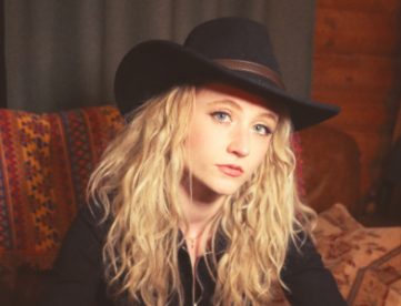 Janet Devlin’s “Back To My Senses” Reclaims A Love Before It’s Lost