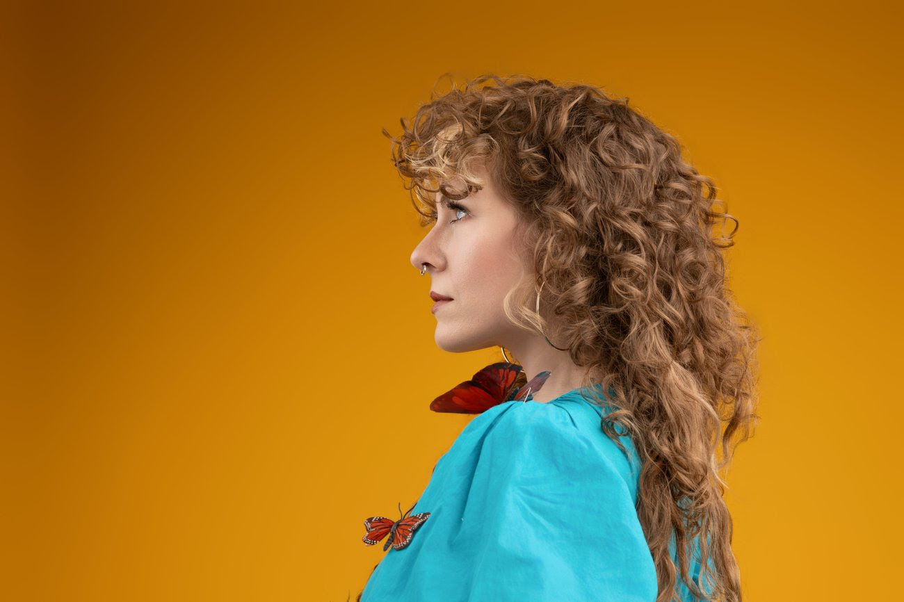 “Sapphire Blue” From Meredith Moon Seeks The Light To Dispel A Dark Force