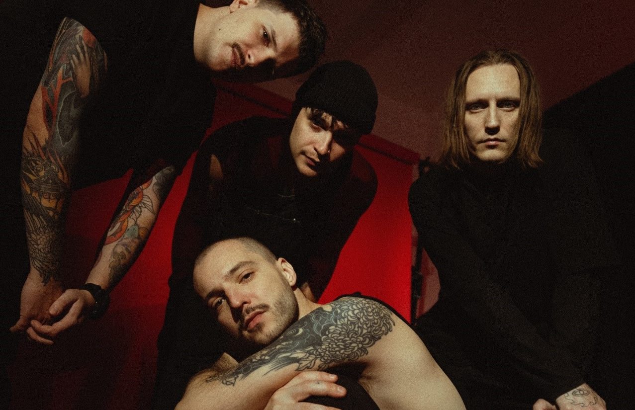 Space Of Variations Chases Internal Reflections With “Doppleganger”