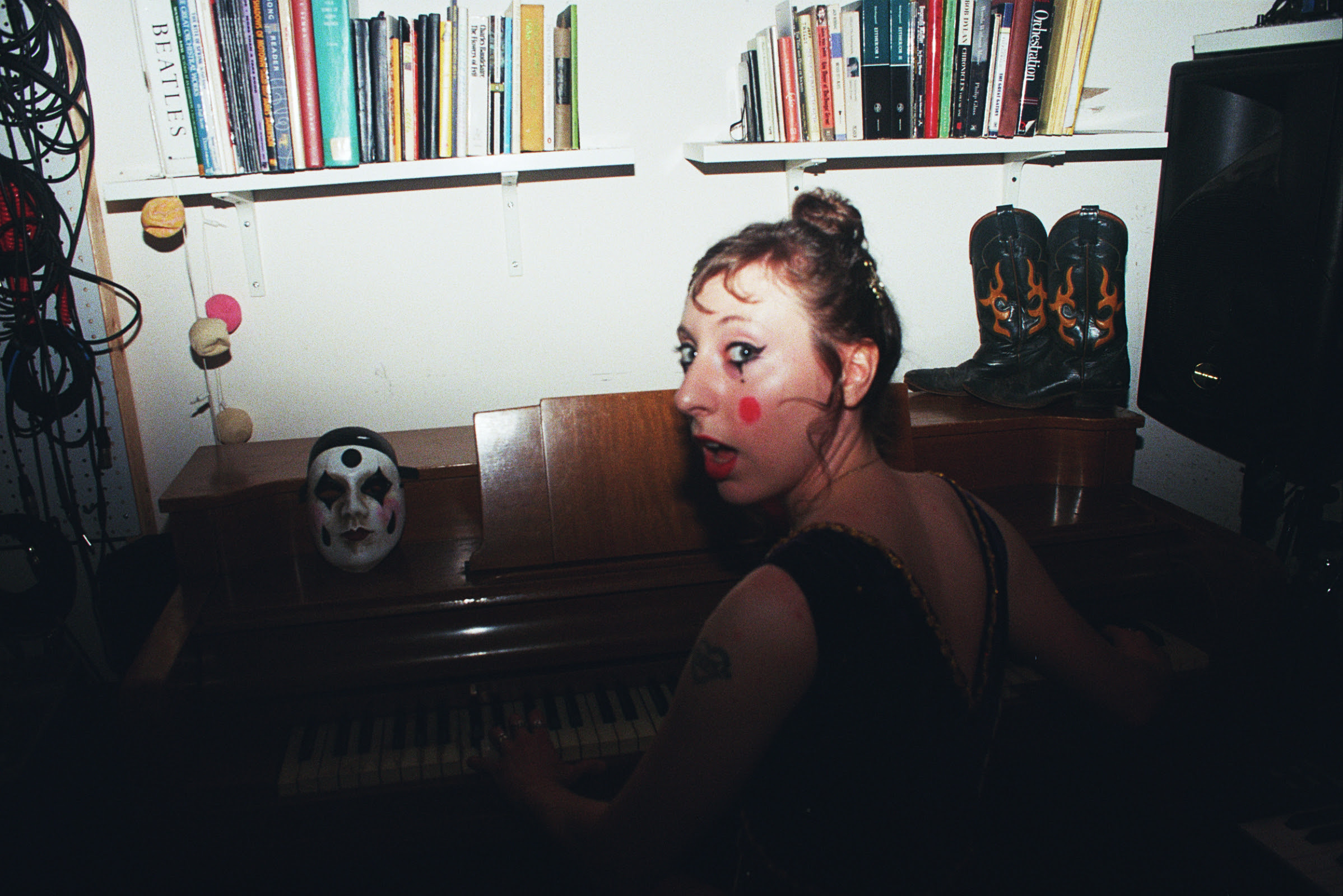 T-Rextasy’s Lyris Faron Launches Solo Project Talulah Paisley With Debut Album ‘Fool’