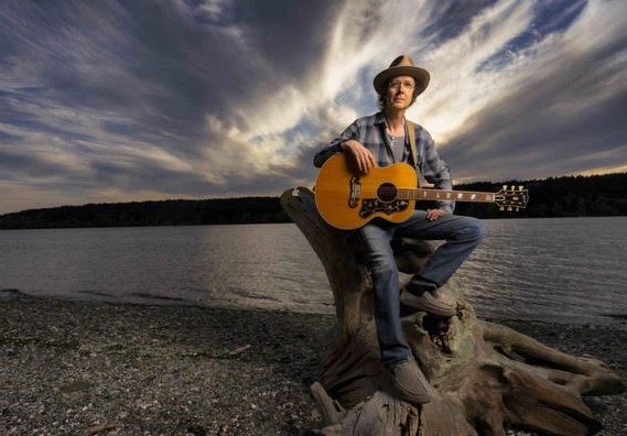 Pete Droge’s ‘Fade Away Blue’ Follows His Journey Of Reconnecting With His Birth Family And Himself