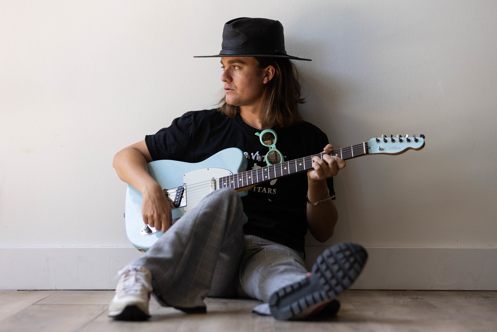 Robin Taylor Zander’s “Nobody’s Home” Is A True Story Told Across Two Years