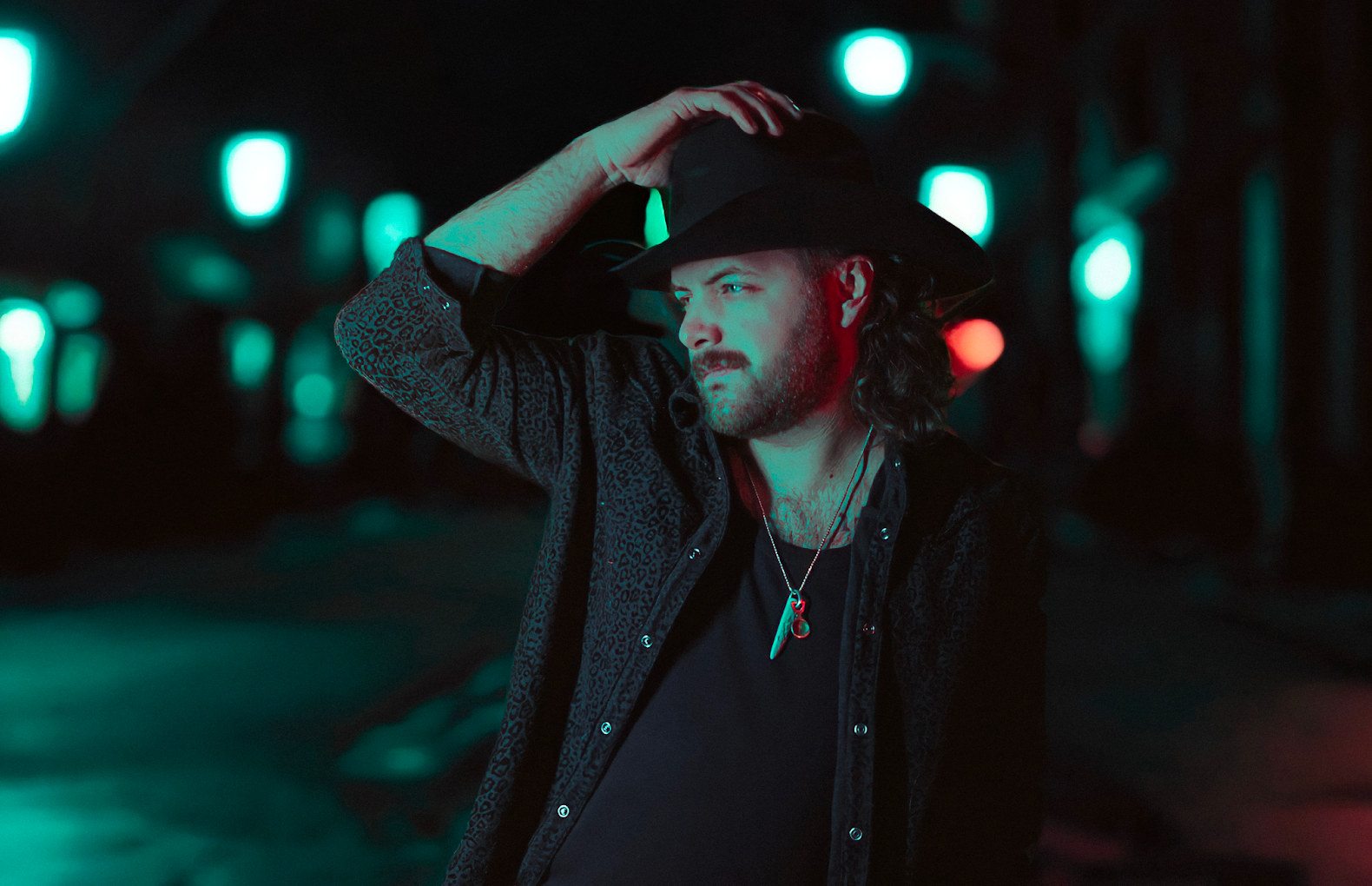 Matt Lang Captures The Rush Of Meeting Someone Special For “Outta The Bar”