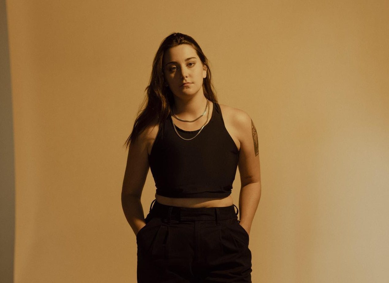 Katie Pruitt’s “Backseat Driver” Reflects On Control And Suppressive Love