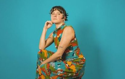 Mae Powell’s “Contact High” Is A Celebration Of Friendship And Solidarity