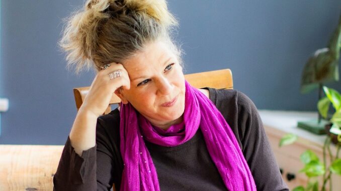 Dar Williams Dreams Of Springtime For “Tu Sais Le Printemps”