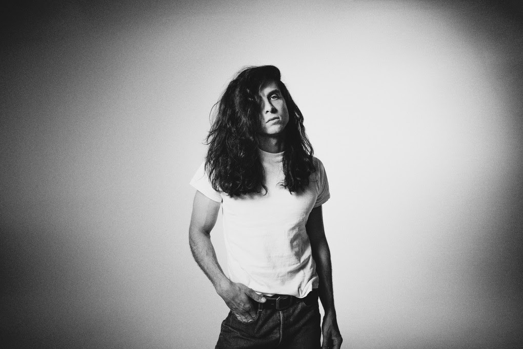 Billy Raffoul Showcases Rock For His Second Album Of The Summer, ‘When I Cross The River’