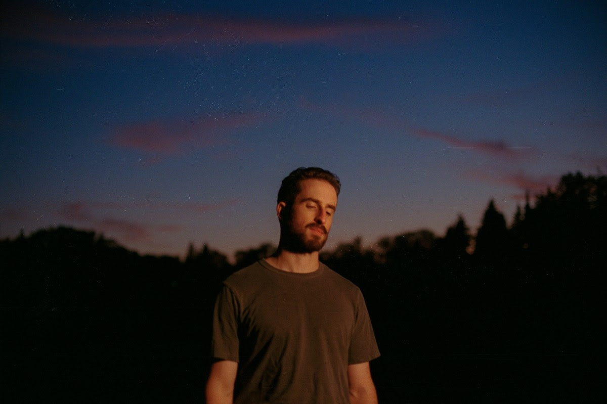 Luca Fogale’s “Horizon” Celebrates The Power Of Unconditional Love In Dark Times