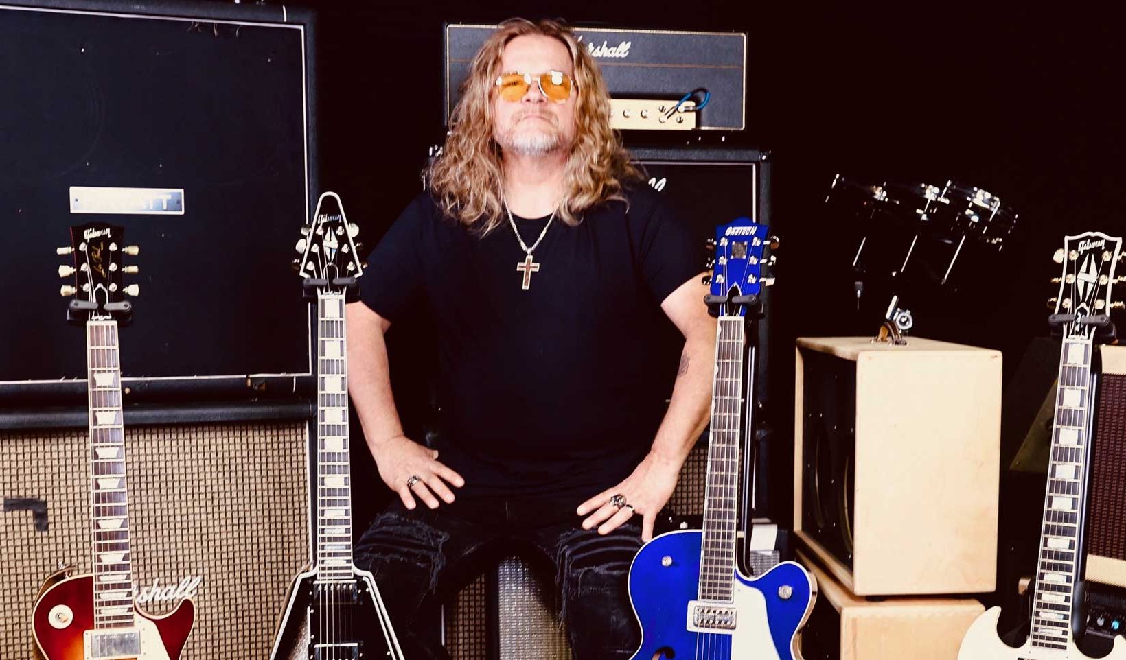 Tesla’s Frank Hannon Arranges And Performs Four Guitar Variations For “Greensleeves” On New Seasonal EP