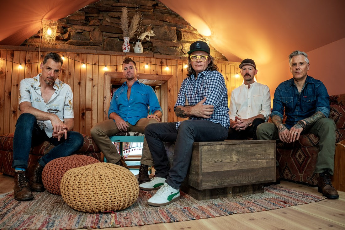 The Infamous Stringdusters Share The Euphoria Of Lovestruck Track “Dancing On The Moon”