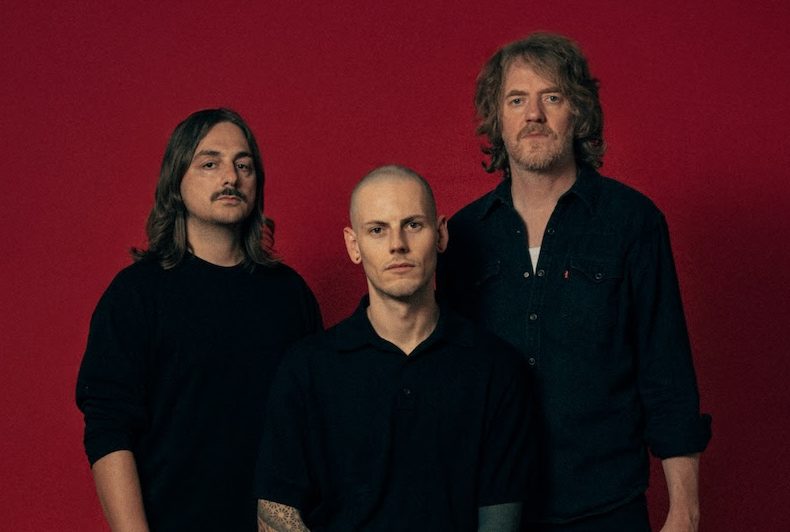 Zahn’s ‘Purpur’ Experiments With Electronic-Driven Rock Heaviness