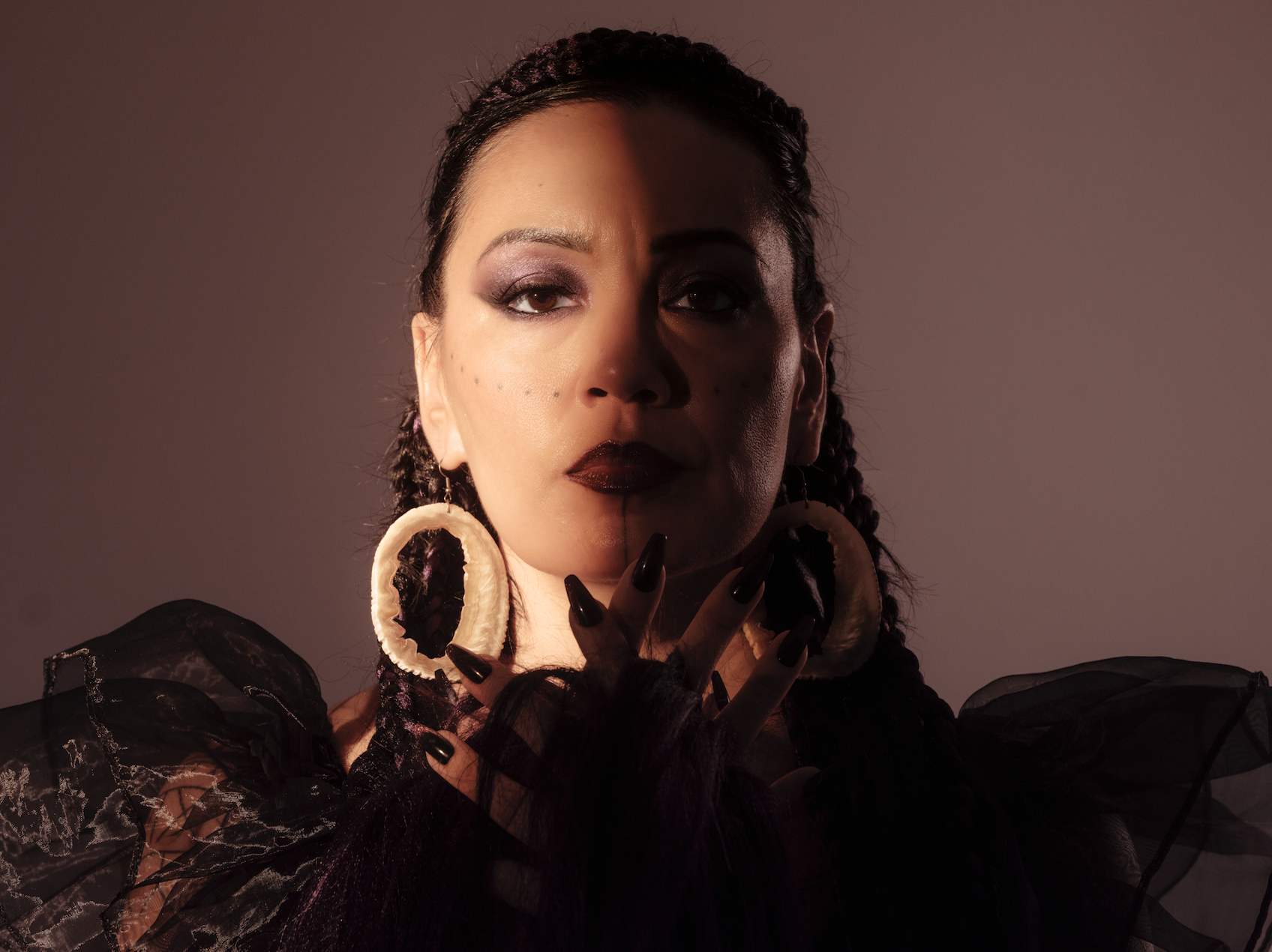 Beatrice Deer’s “Arranged” Finds Strength In Working Through Complex Relationships