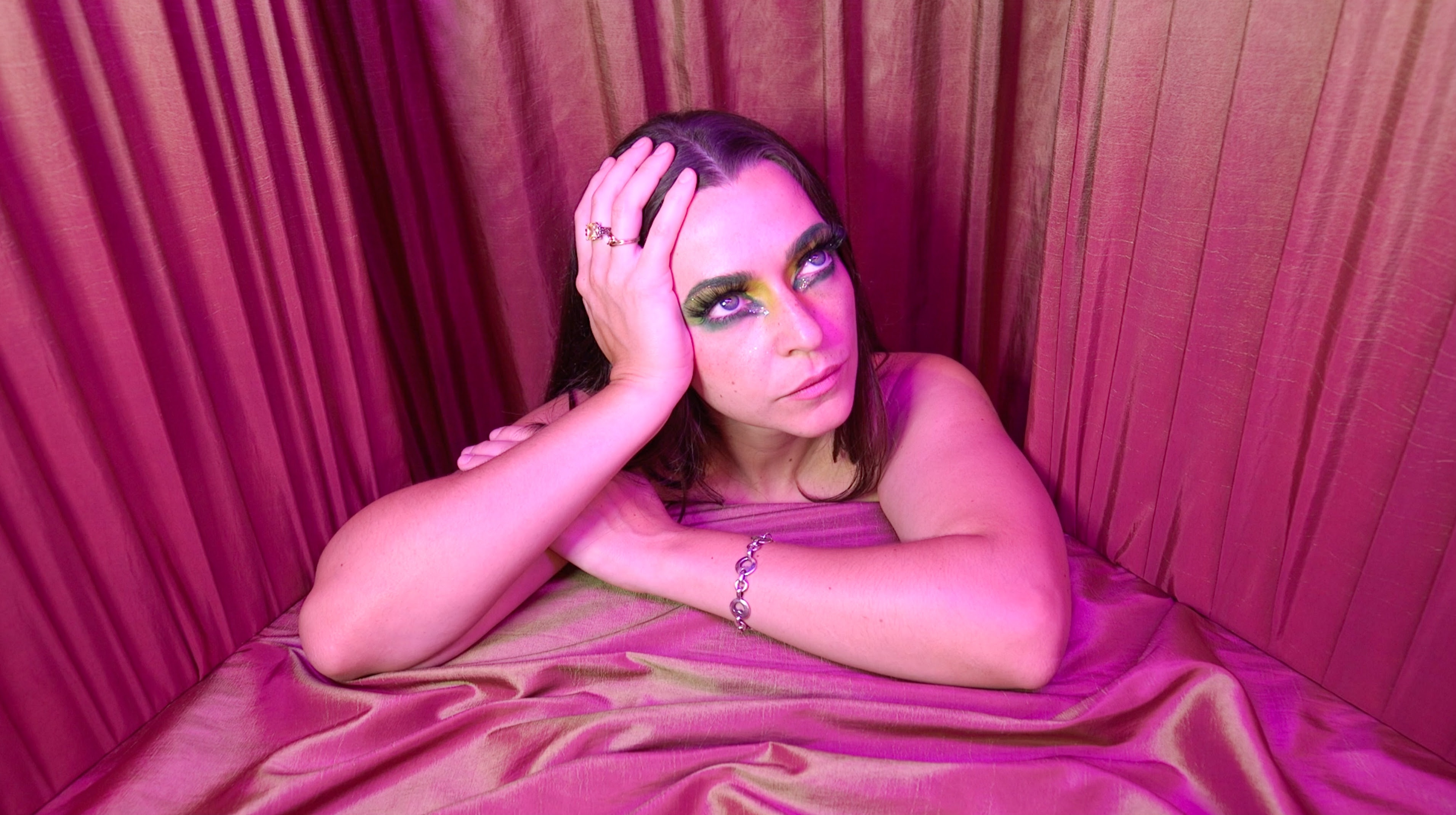 Watch Annabelle Chairlegs’ Video For “Heavy Sleeper” Navigating Between Dreams And Nightmares