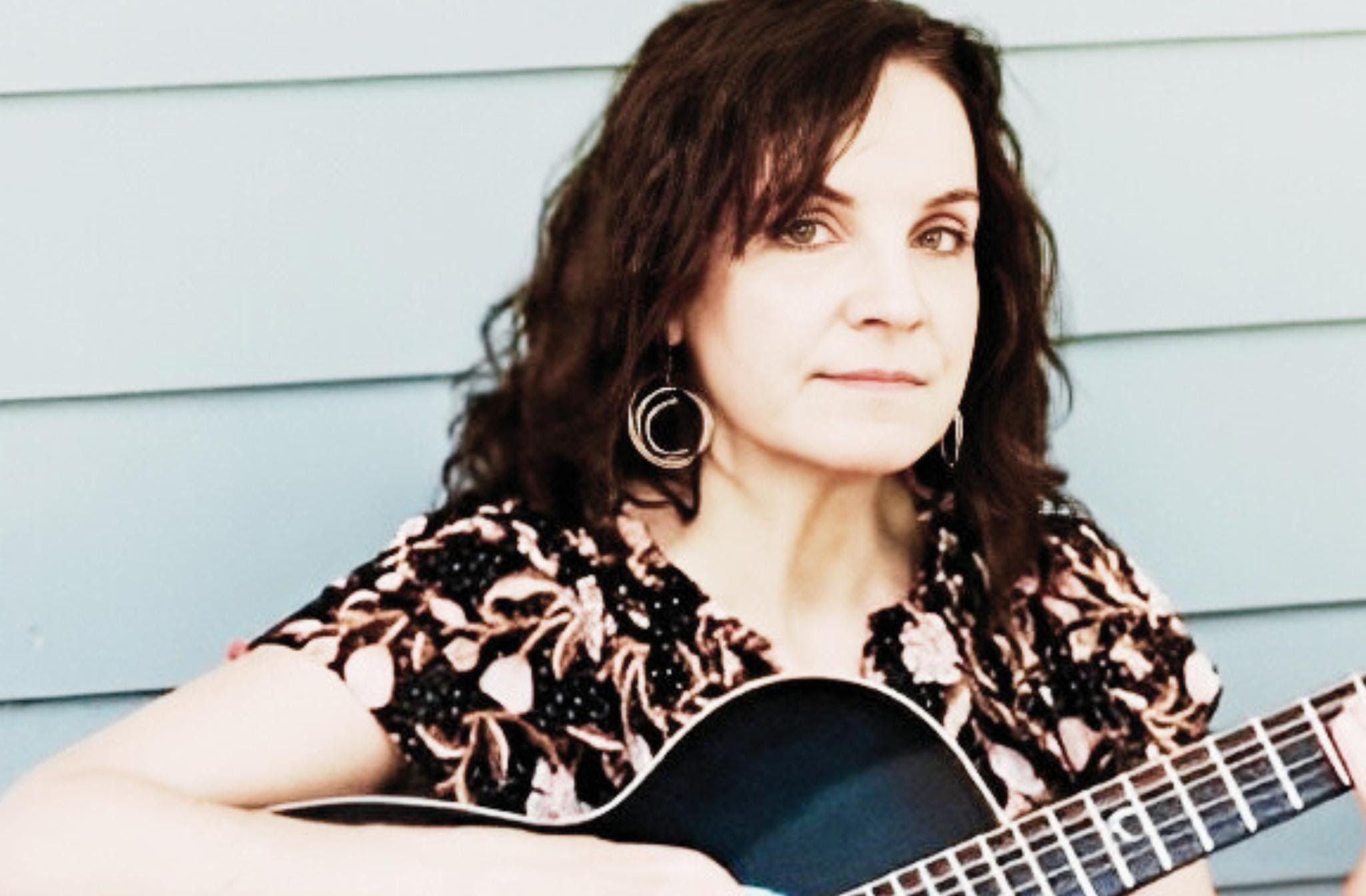 Diane Coll Finds The Comforting Sweetness Of Nature With “Carolina Wren”