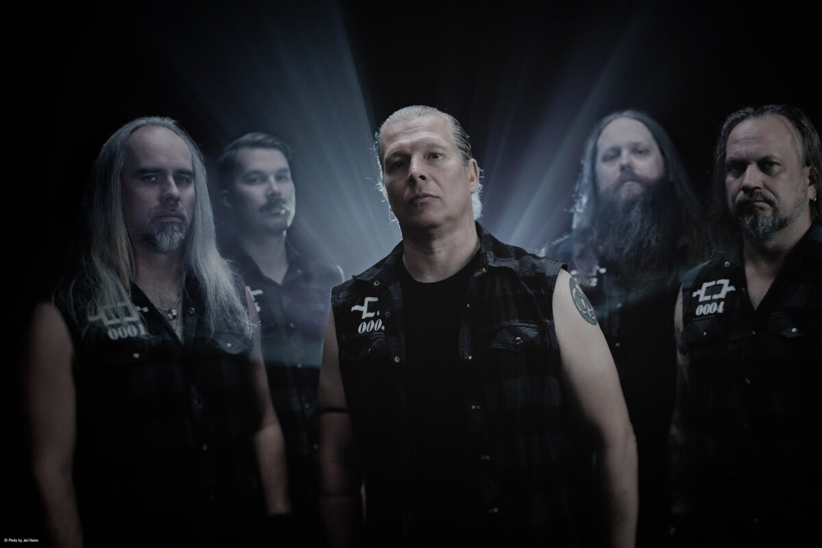 Omnium Gatherum Surprise-Releases “Moongold” Capturing An Old School Style