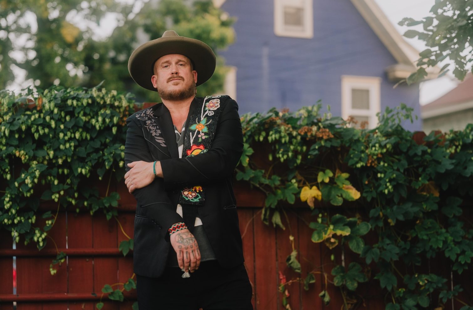 “Chief Seatte’s Dream” From David Huckfelt Features Quiltman And Will Appear On The Season Premier Of ‘Dark Winds’