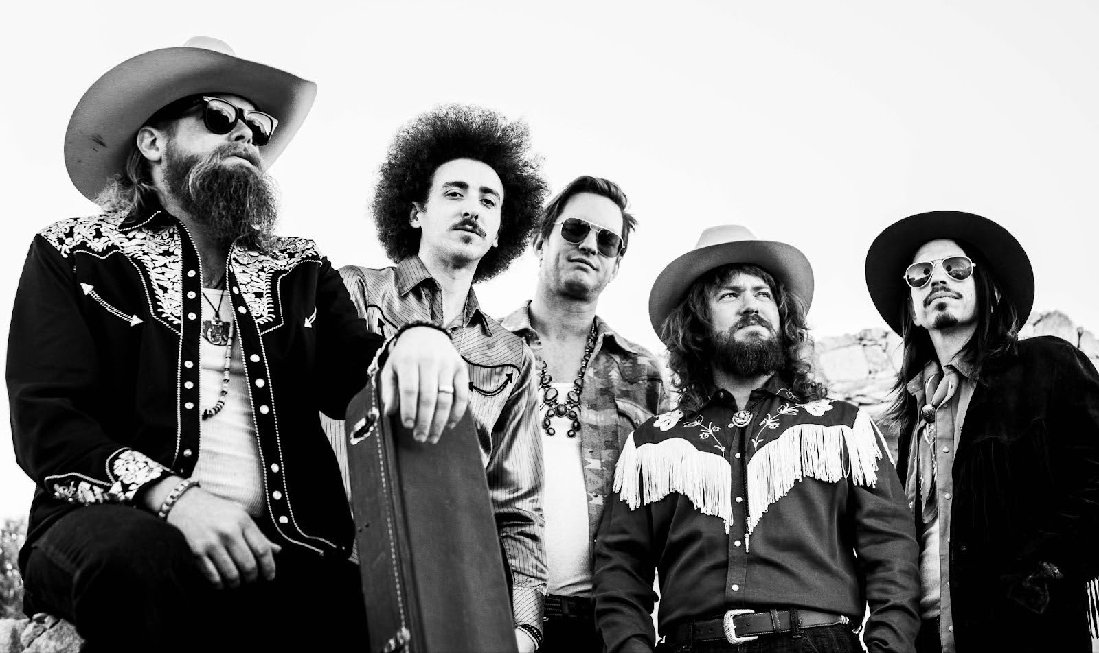 Robert Jon & The Wreck Issue The Call-Out “Put Your Money Where Your Mouth Is” Ahead Of Their Spring Tour