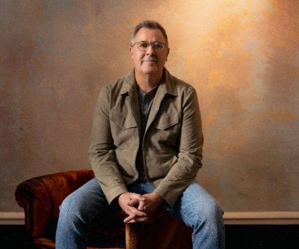 Vince Gill’s ‘Lonely’s What I Do’ EP Features Lovelorn Laments