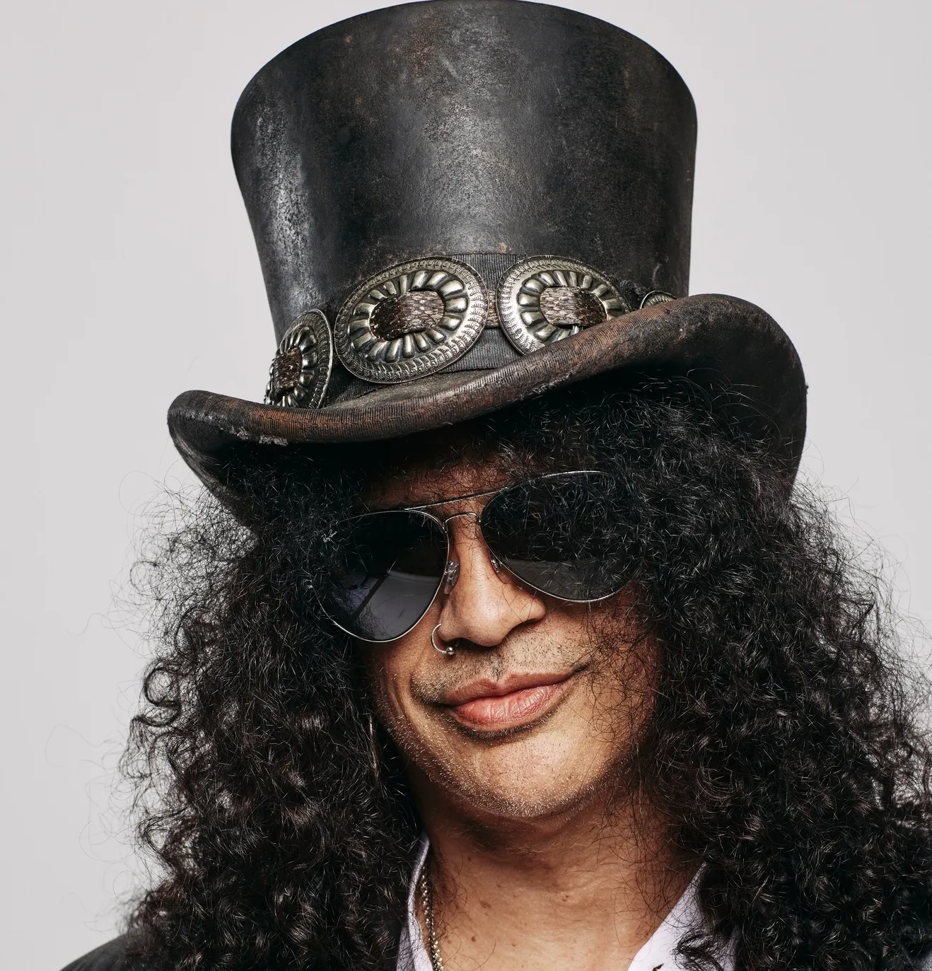 Slash’s Two Universal Studios Soundtracks For ‘Halloween Horror Nights’ Return To Limited Edition Vinyl