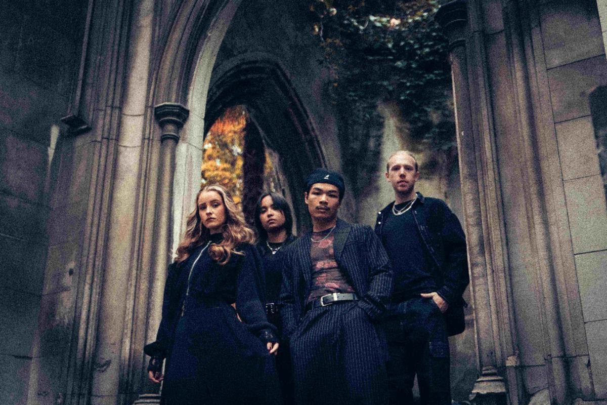 “Let It Burn” From Lady Of Mars Extends Empathy For The Internal Battles We Fight